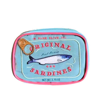 "Sardine Chic" – La Bolsa de Viaje Más Divertida y Original 🐟✨  (Azul)